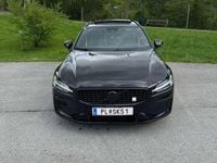 Gebraucht Volvo V60 310 PS (228 kW) 2022 Schwarz Kombi