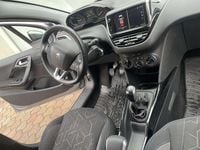 gebraucht Peugeot 2008 12 PureTech 82 Signature S&S