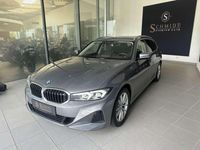 Gebraucht BMW 318 Shadowline 150 PS (110 kW) 2023 Grau Kombi