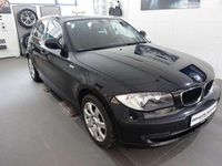 Gebraucht BMW 116 121 PS (88 kW) 2009 Schwarz Kleinwagen