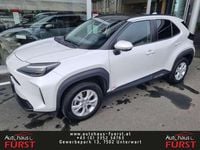 Gebraucht Toyota Yaris Hybrid Elegant 92 PS (67 kW) 2024 Weiß Limousine