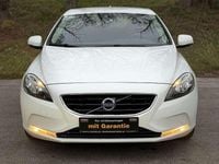 gebraucht Volvo V40 D2 Momentum|lückenloses Serviceheft|Zahnriemen ...