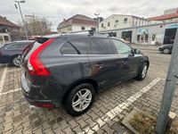 gebraucht Volvo XC60 D5 AWD Geartronic Kinetic R-Design