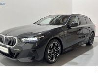Gebraucht BMW 520 M Sport 197 PS (144 kW) 2025 Blau Kombi