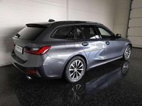 gebraucht BMW 330e Touring SPORTLINE 4x4 Aut. LASER LED / NAVI / LIVE COCKPIT PROF / AHV & 360° KAMERA / HEAD-UP / TEILLEDER / HK SOUNDSYSTEM