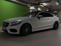 Gebraucht Mercedes C300 AMG line 245 PS (180 kW) 2016 Weiß Coupé