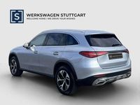 Gebraucht Mercedes GLC300 Avantgarde 197 PS (144 kW) 2023 Silber Van / Kleinbus