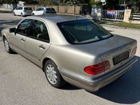 gebraucht Mercedes E300 Elegance TD Aut. OM 606