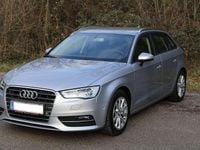 Gebraucht Audi A3 Ambiente 110 PS (80 kW) 2015 Silber Limousine