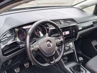 Gebraucht VW Touran Comfortline 116 PS (85 kW) 2018 Grau Van / Kleinbus