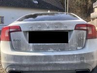 Gebraucht Volvo S60 R-Design Kinetic 190 PS (139 kW) 2015 Limousine