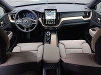 Gebraucht Volvo XC60 252 PS (185 kW) 2025 Grün SUV