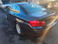 Gebraucht BMW 530 258 PS (189 kW) 2013 Blau Limousine