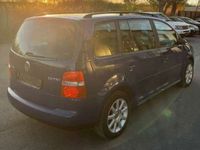 gebraucht VW Touran Highline 2,0 TDI