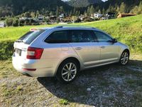 gebraucht Skoda Octavia OctaviaCombi 1,6 Elegance TDI 4x4 Green telegance