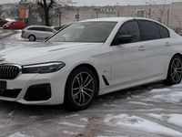 Gebraucht BMW 520 M Sport 190 PS (139 kW) 2022 Weiß Limousine