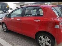Gebraucht Toyota Yaris Luna 90 PS (66 kW) 2010 Rot Kleinwagen