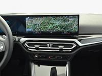 Gebraucht BMW 318 150 PS (110 kW) 2024 Mineralweiß metallic Kombi