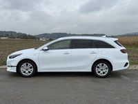 Neu Kia Ceed Sportswagon Silver 140 PS (102 kW) 2025 Kombi