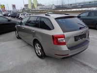 Gebraucht Skoda Octavia Ambition 86 PS (63 kW) 2018 Grau Kombi