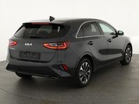 Neu Kia Ceed 140 PS (102 kW) 2025 Grau Kleinwagen