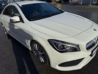 Gebraucht Mercedes CLA200 OrangeArt Edition 136 PS (100 kW) 2016 Weiß Coupé