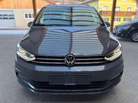 Gebraucht VW Touran Comfortline 122 PS (89 kW) 2022 Grau Van / Kleinbus