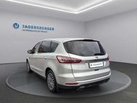Gebraucht Ford S-MAX Titanium 189 PS (139 kW) 2018 Silber Van / Kleinbus