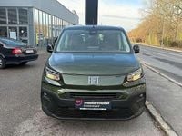 Neu Fiat Doblò S 131 PS (96 kW) 2025 Grün Van / Kleinbus