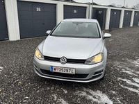 Gebraucht VW Golf VII LOUNGE 110 PS (80 kW) 2015 Limousine