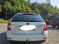 gebraucht Skoda Octavia Combi 2.0 TDI 4x4 DSG Scout