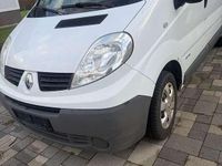 Gebraucht Renault Trafic 114 PS (83 kW) 2012 Weiß Van / Kleinbus
