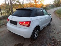 gebraucht Audi A1 Sportback A1 1,4 TFSI S-Line Sportsitze Xenon Streifer re