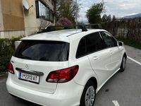 gebraucht Mercedes B180 d Aut. Shz 8 Fach Bereift Stahl u. Alufelgen