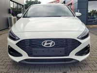 gebraucht Hyundai i30 Familiy HB 1.5 MJ25*Navi*LED*Shzg*PDCv&h*Cam*16