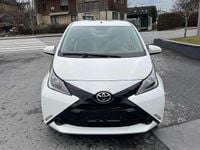 Gebraucht Toyota Aygo 69 PS (50 kW) 2017 Weiß Kleinwagen