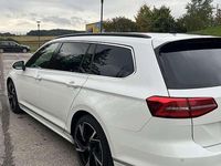 gebraucht VW Passat Highline 1,6 TDI DSG R-Line