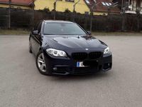 Gebraucht BMW 530 M Sport 245 PS (180 kW) 2010 Blau Kombi