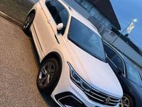 Gebraucht VW Tiguan Allspace R-line 150 PS (110 kW) 2024 Weiß SUV