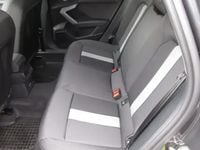 Gebraucht Audi A3 Ambiente 150 PS (110 kW) 2024 Hellgrau  metallic Limousine