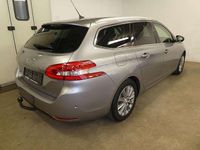 gebraucht Peugeot 308 SW BlueHDi 130 S&S 6-Gang-Manuell Allure, AHK