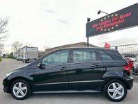 gebraucht Mercedes B200 CDI Sport Aut.*SPORTSITZE*NAVI*LEDER*XENON*1.BES*