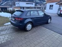 Gebraucht Audi A3 116 PS (85 kW) 2018 Blau Limousine
