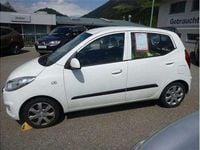 Gebraucht Hyundai i10 Life 69 PS (50 kW) 2012 Weiß Kleinwagen