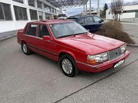 Gebraucht Volvo 760 165 PS (121 kW) 1989 Rot Limousine