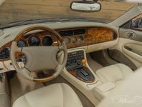 gebraucht Jaguar XK8 Cabriolet | Bentley Blue | 92.499 KM | Europäisches Auto | 1997