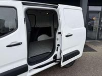 Gebraucht Peugeot Partner 102 PS (75 kW) 2021 Weiß Van / Kleinbus