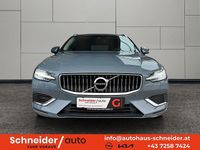 Gebraucht Volvo V60 Core 253 PS (186 kW) 2022 Grau Kombi
