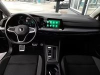 Gebraucht VW Golf VIII Style 150 PS (110 kW) 2022 Deepblackperleff. Limousine