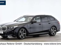 Gebraucht BMW 530e M Sport 299 PS (219 kW) 2024 Schwarz Kombi